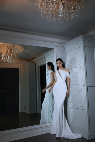 romona-keveza-crepe-wedding-gown-dimitras-bridal-chicago-fall-2020-off-the-shoulder-sheath romona-keveza-crepe-wedding-gown-dimitras-bridal-chicago-fall-2020-off-the-shoulder-sheath